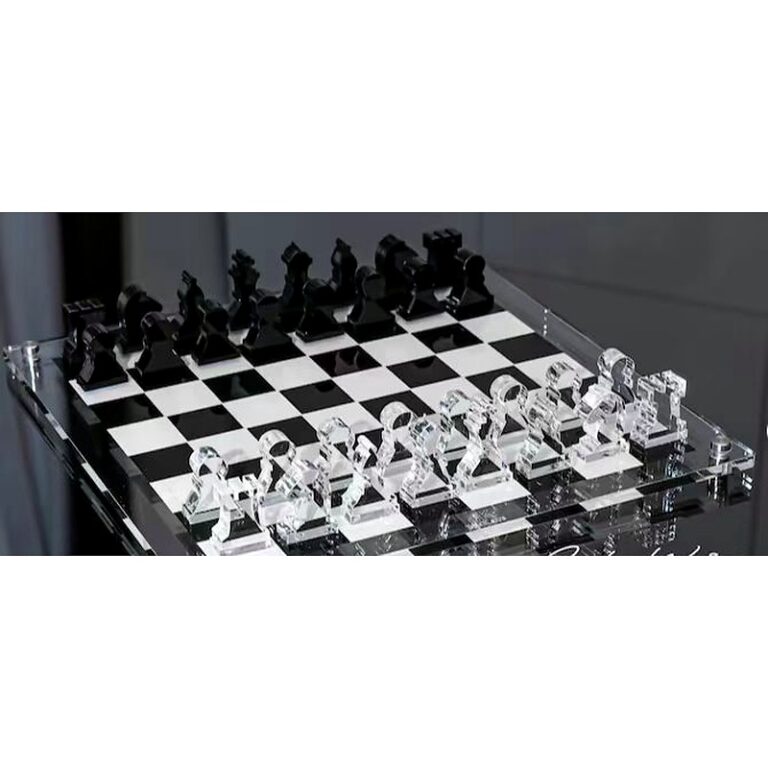 acrylic-chess-1